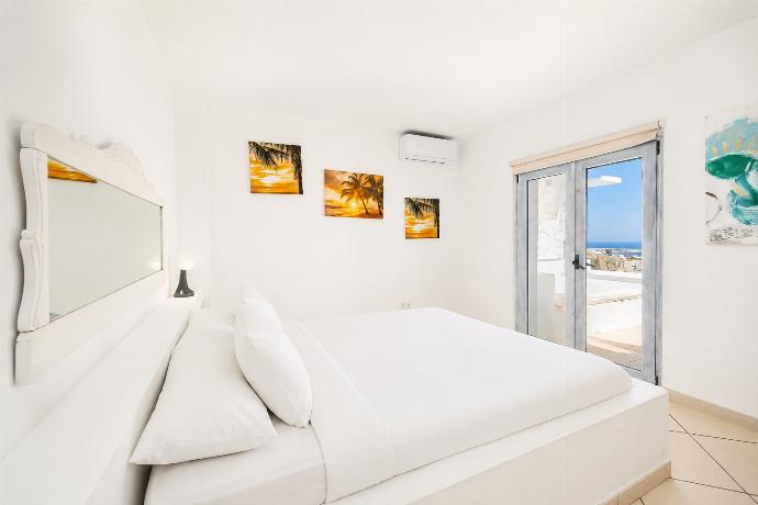 Unit 1: double bedroom with A/C and sea views . - Villa Oasis de Asomada . (Galleria fotografica) }}
