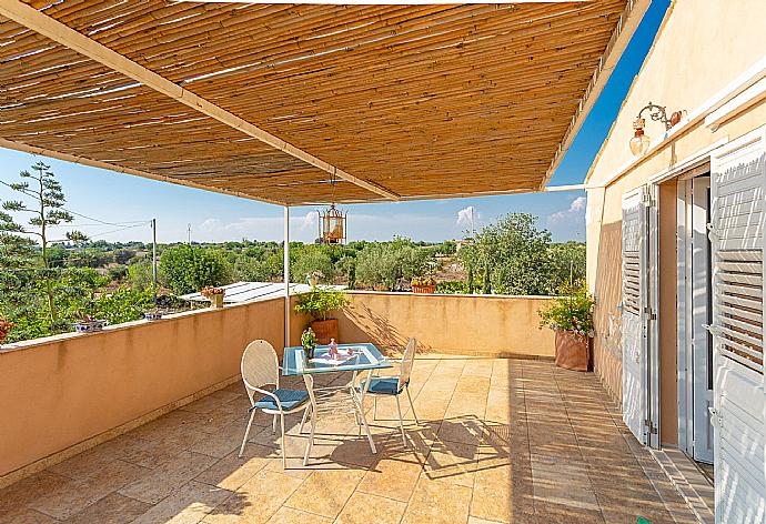 Balcony  . - Villa Nina . (Photo Gallery) }}