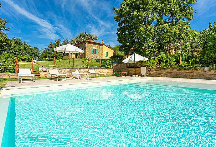 Beautiful villa with private pool, terrace, and garden . - Villa Casale Federica . (Fotogalerie) }}