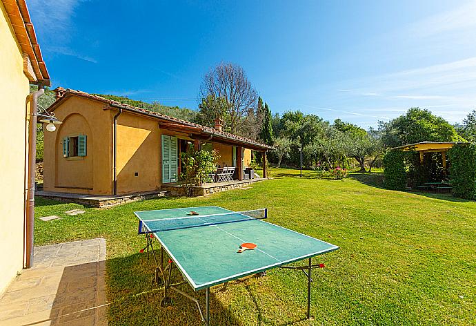 Table tennis . - Villa Casale Federica . (Galerie de photos) }}