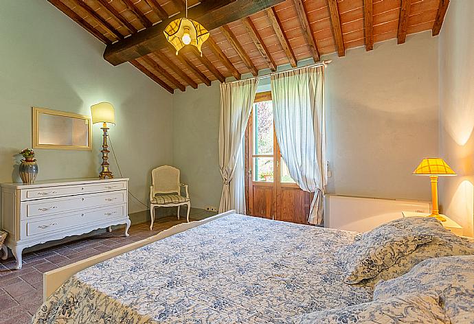 Double bedroom . - Villa Casale Federica . (Fotogalerie) }}