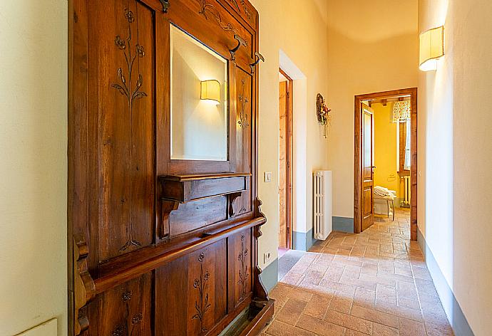 Hallway . - Villa Casale Federica . (Galería de imágenes) }}