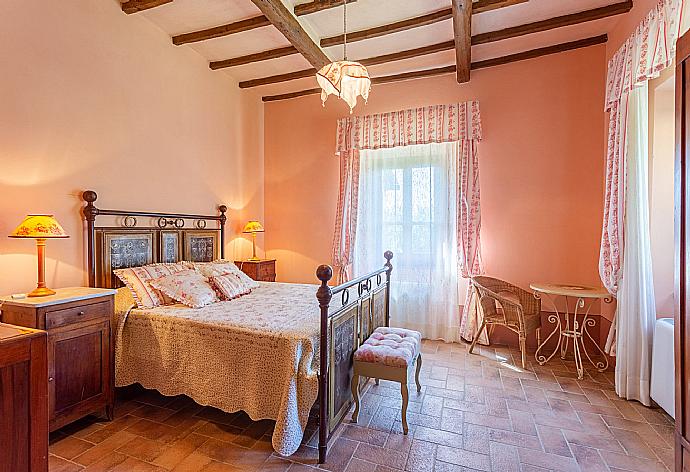 Double bedroom  . - Villa Casale Federica . (Galerie de photos) }}