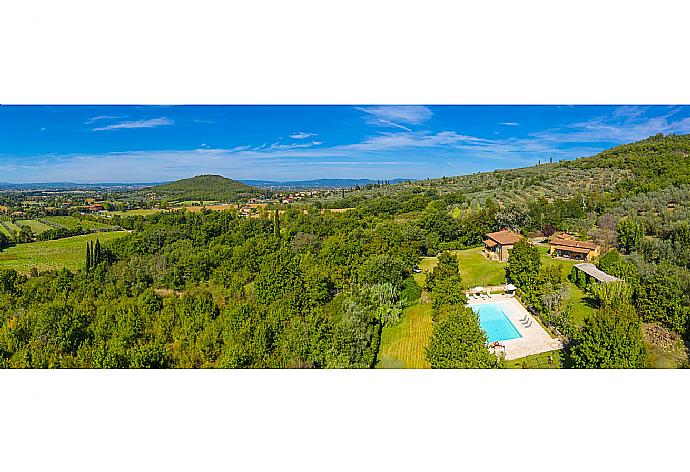 Aerial view of Villa Casale Federica . - Villa Casale Federica . (Galleria fotografica) }}