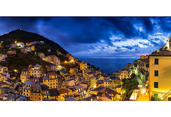 Cinque Terre . - Villa Casale Le Selve . (Галерея фотографий) }}