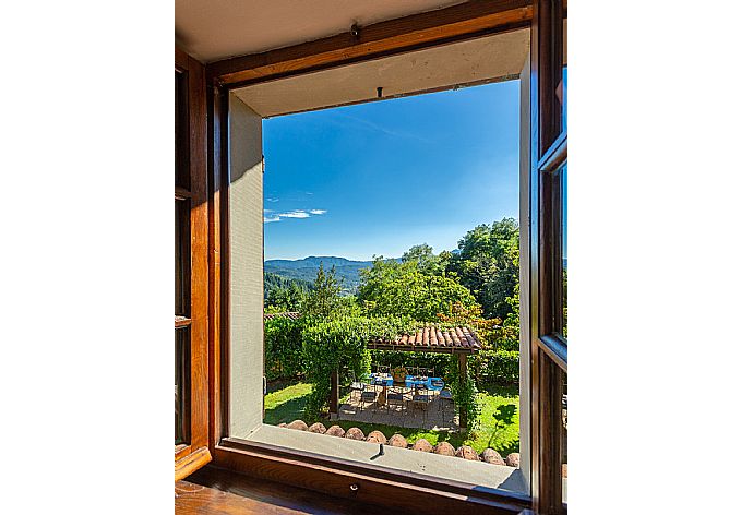 View from window . - Villa Casale Le Selve . (Photo Gallery) }}