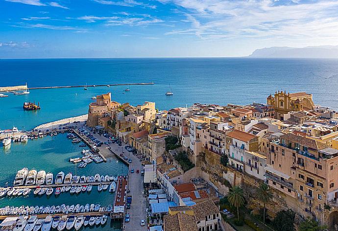 Castellammare del Golfo . - Villa Venere . (Galería de imágenes) }}