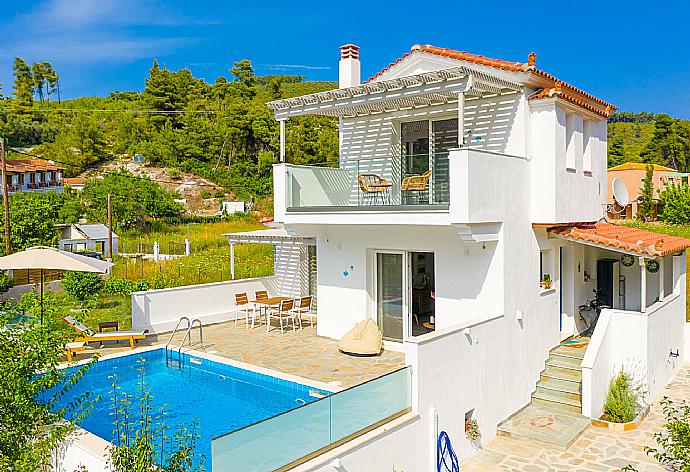 ,Beautiful villa with private pool and terrace . - Villa Amarandos . (Galería de imágenes) }}
