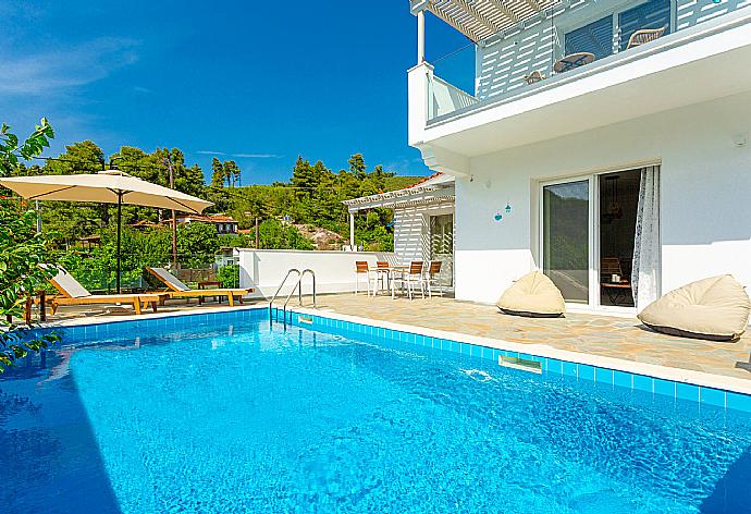 Beautiful villa with private pool and terrace . - Villa Amarandos . (Galería de imágenes) }}