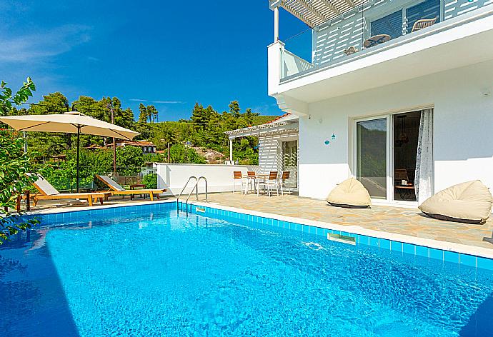 Beautiful villa with private pool and terrace . - Villa Amarandos . (Fotogalerie) }}