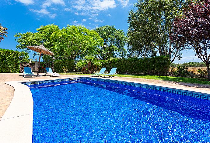 Private pool and terrace . - Villa Can Soler II . (Галерея фотографий) }}