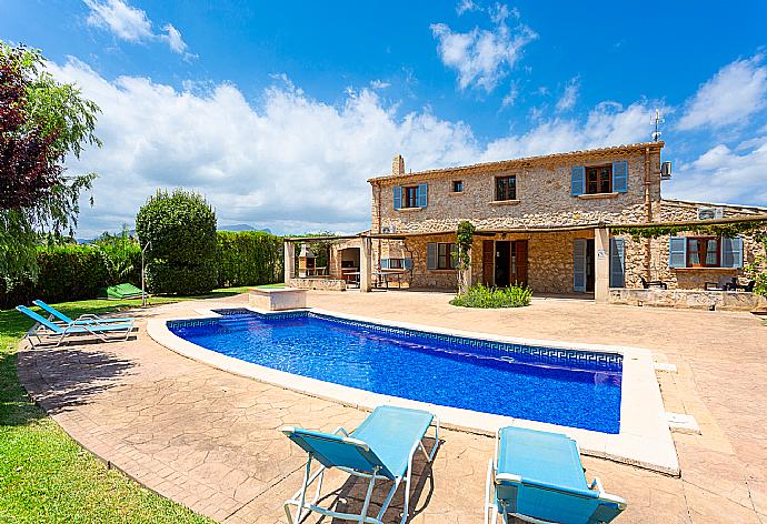 Beautiful villa with private pool and terrace . - Villa Can Soler II . (Galerie de photos) }}