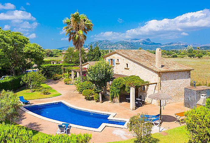 ,Beautiful villa with private pool and terrace . - Villa Can Soler I . (Fotogalerie) }}