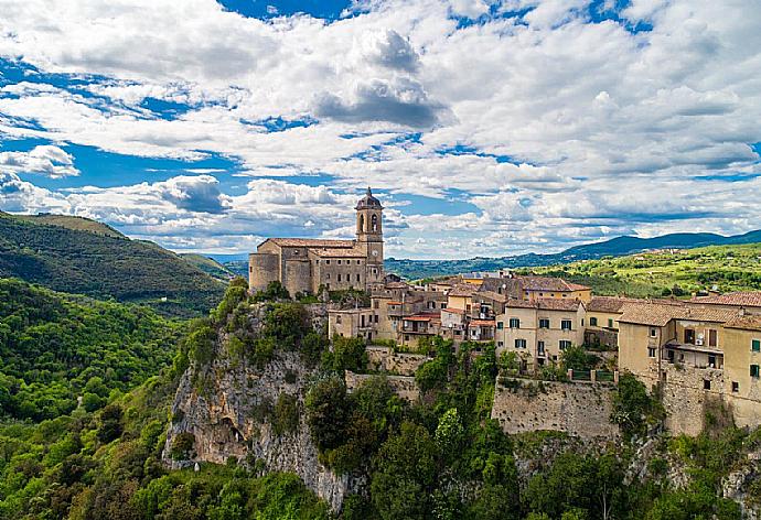 Civita di Bagnoregio . - Villa Bellavista . (Fotogalerie) }}