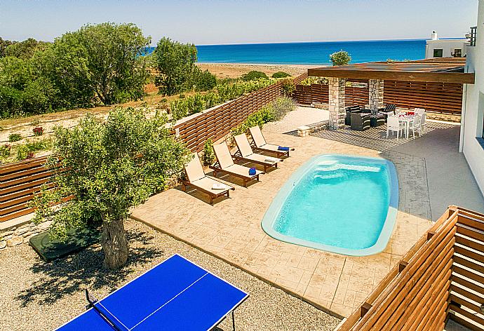 Beautiful villa with private pool and terrace . - Villa Dias . (Galería de imágenes) }}