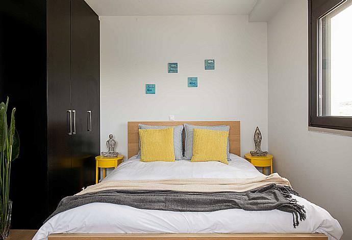 Double bedroom  . - Villa Dias . (Photo Gallery) }}