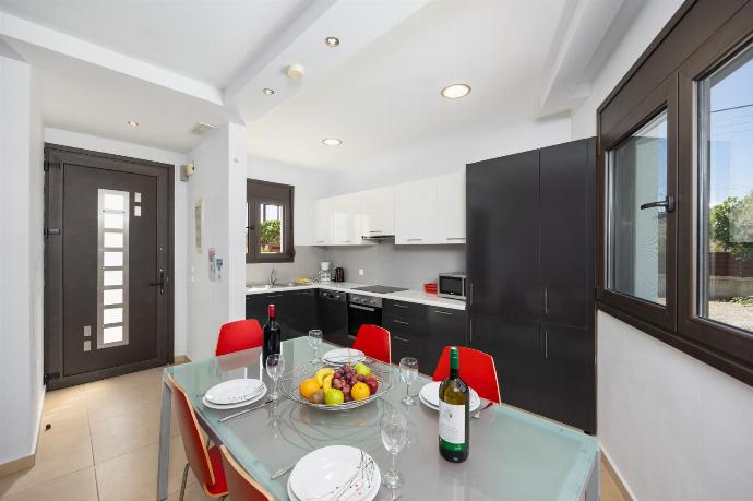  . - Villa Dias . (Photo Gallery) }}