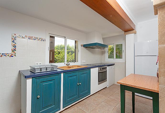 Equipped kitchen . - Villa La Torre . (Fotogalerie) }}