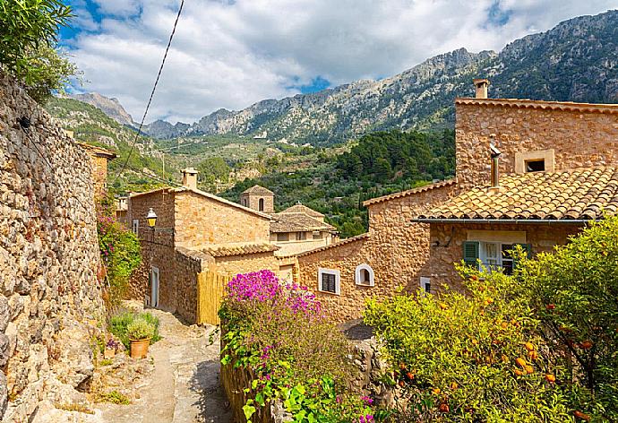 Fornalutx . - Villa Cortijo 1 . (Галерея фотографий) }}