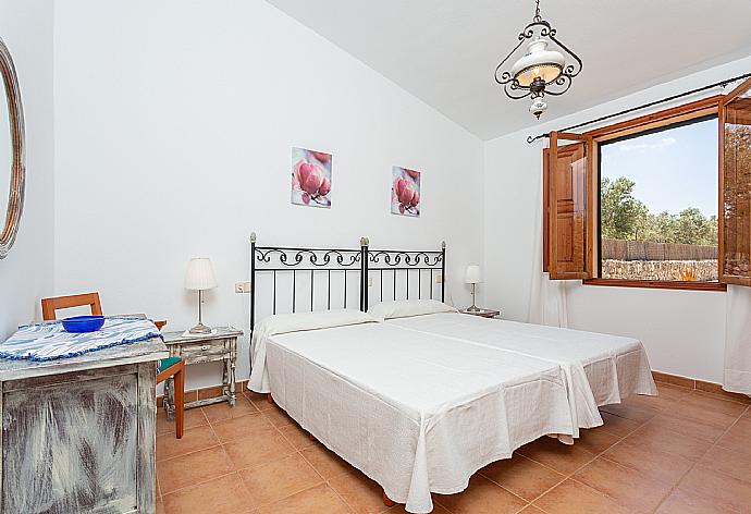 Twin bedroom . - Villa Ignaci . (Galerie de photos) }}