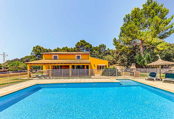 Beautiful villa with private pool and terrace . - Villa Can Joan Polit . (Galerie de photos) }}