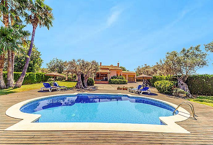 Beautiful villa with private pool and terrace . - Villa Mimas . (Photo Gallery) }}