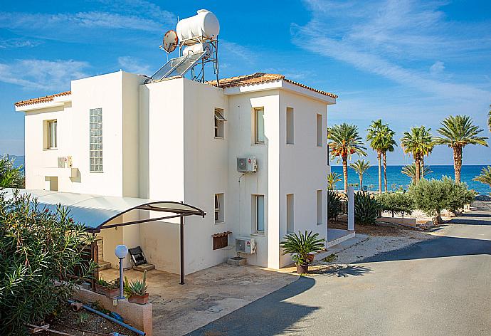 Beautiful villa with sea views . - Villa Seashore One . (Galleria fotografica) }}