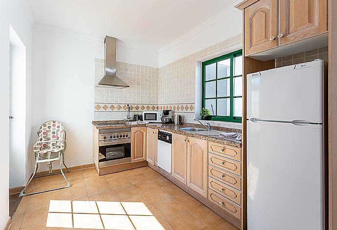 Equipped kitchen . - Villa Costa Papagayo 5 . (Fotogalerie) }}