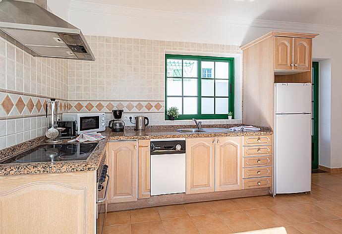 Equipped kitchen . - Villa Costa Papagayo 5 . (Fotogalerie) }}