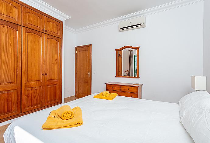 Double bedroom with A/C and balcony access . - Villa Costa Papagayo 5 . (Photo Gallery) }}