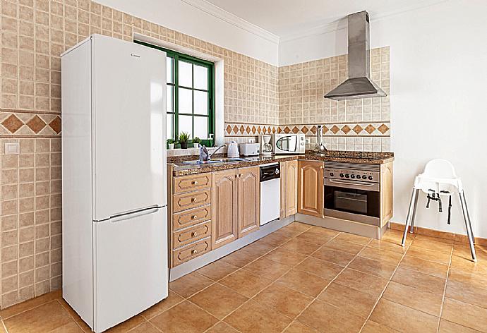 Equipped kitchen . - Villa Costa Papagayo 6 . (Fotogalerie) }}