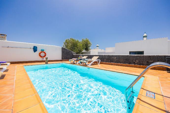 Private pool and terrace . - Villa Costa Papagayo 6 . (Photo Gallery) }}