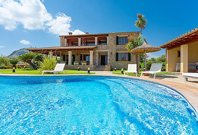 Beautiful villa with private pool, terraces, and garden . - Villa Padilla . (Galerie de photos) }}