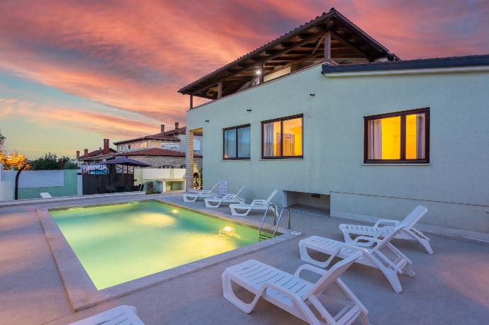 Beautiful villa with private pool and terrace . - Villa Casa Toni . (Galleria fotografica) }}