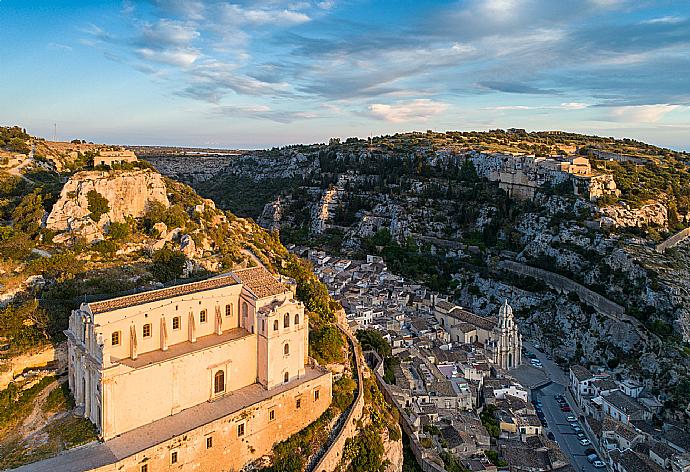 Scicli . - Villa La Mia Sicilia . (Galería de imágenes) }}