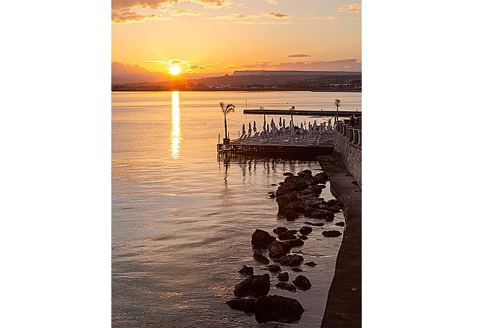 Syracuse . - Villa La Mia Sicilia . (Fotogalerie) }}