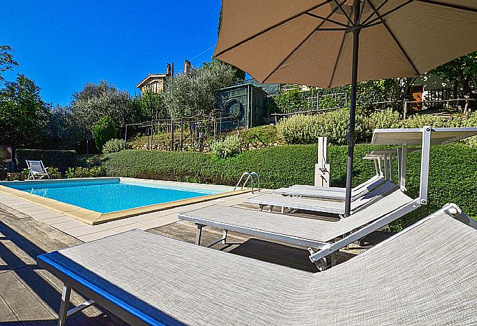 Beautiful villa with private pool, terrace, and garden . - Villa Casale di Rosa . (Galleria fotografica) }}