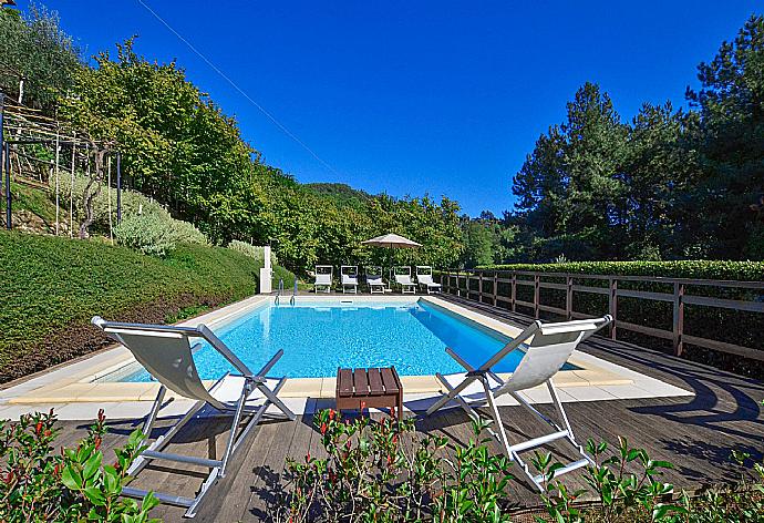 Beautiful villa with private pool, terrace, and garden . - Villa Casale di Rosa . (Fotogalerie) }}