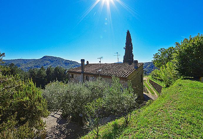 Beautiful Villa with Private Pool, Terrace and Garden area . - Villa Casale di Rosa . (Galleria fotografica) }}