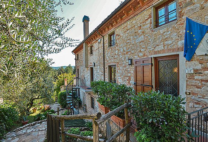 Beautiful Villa with Private Pool, Terrace and Garden area . - Villa Casale di Rosa . (Galerie de photos) }}