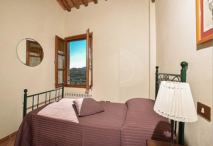 Single bedroom  . - Villa Casale di Rosa . (Photo Gallery) }}