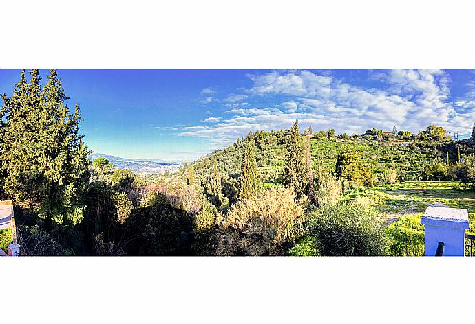 View from terrace . - Villa Eliza . (Fotogalerie) }}