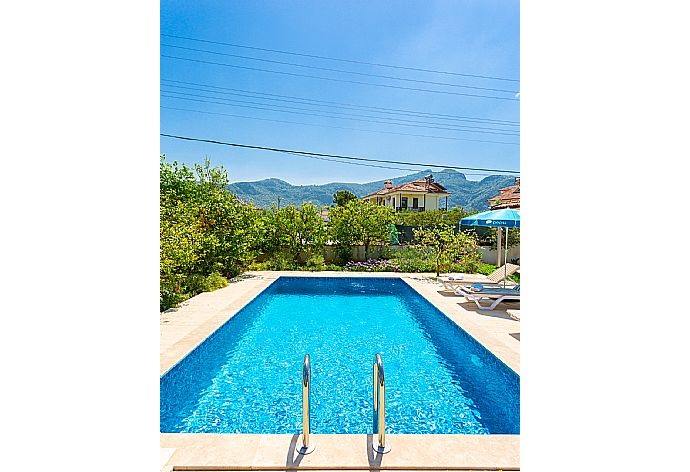 Private pool, terrace, and garden . - Villa Duman 3 . (Galleria fotografica) }}