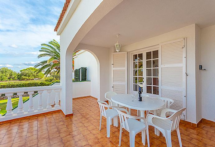 Sheltered terrace area . - Villa Bini Estrella . (Photo Gallery) }}