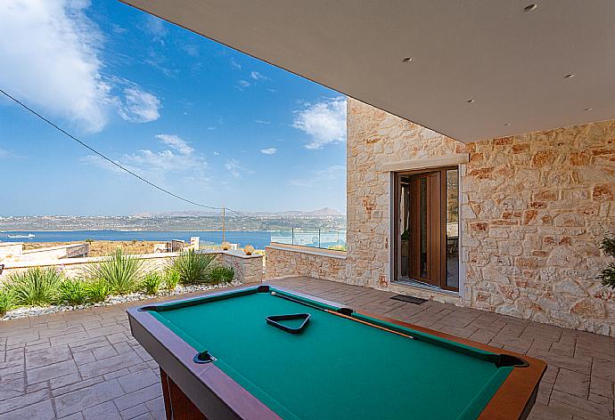 Pool table . - Villa Lulla . (Photo Gallery) }}