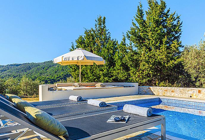 Beautiful villa with private pool and terrace . - Villa Levanda . (Galleria fotografica) }}