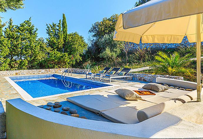 Beautiful villa with private pool and terrace area . - Villa Levanda . (Galleria fotografica) }}