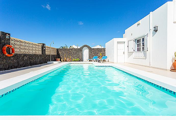 Beautiful villa with private pool and terrace . - Villa Zoe . (Photo Gallery) }}