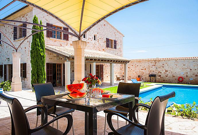  . - Villa Bassa des Castellet . (Photo Gallery) }}