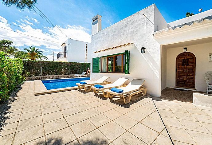 Beautiful villa with private pool and terrace . - Villa Binimelis . (Galería de imágenes) }}